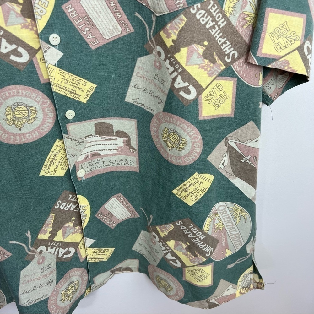 Men’s GAP Singapore Short Sleeve Button Down Shirt Muted Colors Travel Print - Picture 9 of 12